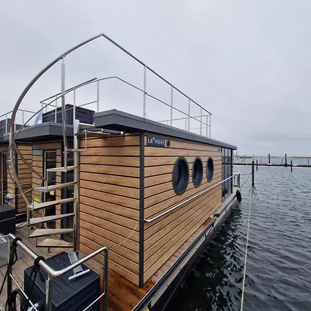 Hausboot Fjord Del Sol Solarboot Mit Biosauna In Hotel en barco Wendtorf